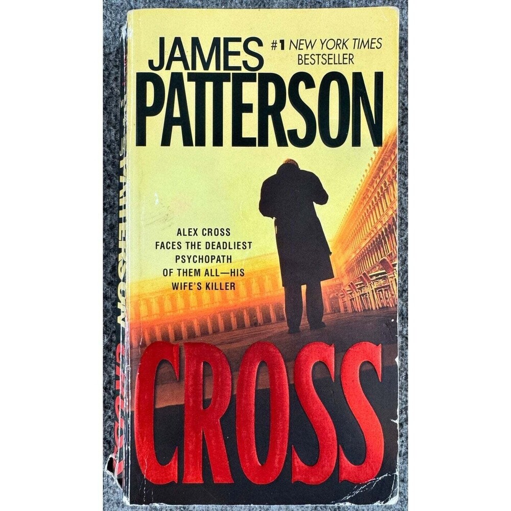 Cross by James Patterson (Paperback)